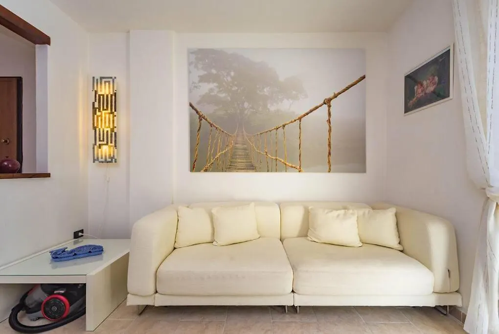 Modern Apartment Bubu Casa Borgonovo