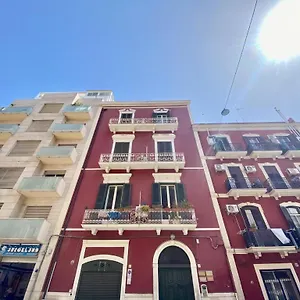 Maison Flores Deluxe , Bari Italia