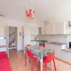 096 - Casa Al Borgo Cavi Di Lavagna, 150 Metri Dal Mare Appartamento